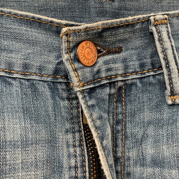 Men’s Levi’s 505 Medium Wash Jeans Size 33x32 EUC - Picture 6 of 7